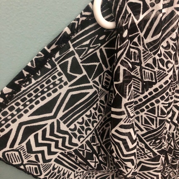 🔥3/15🔥Sheer blouse. - Picture 3 of 5